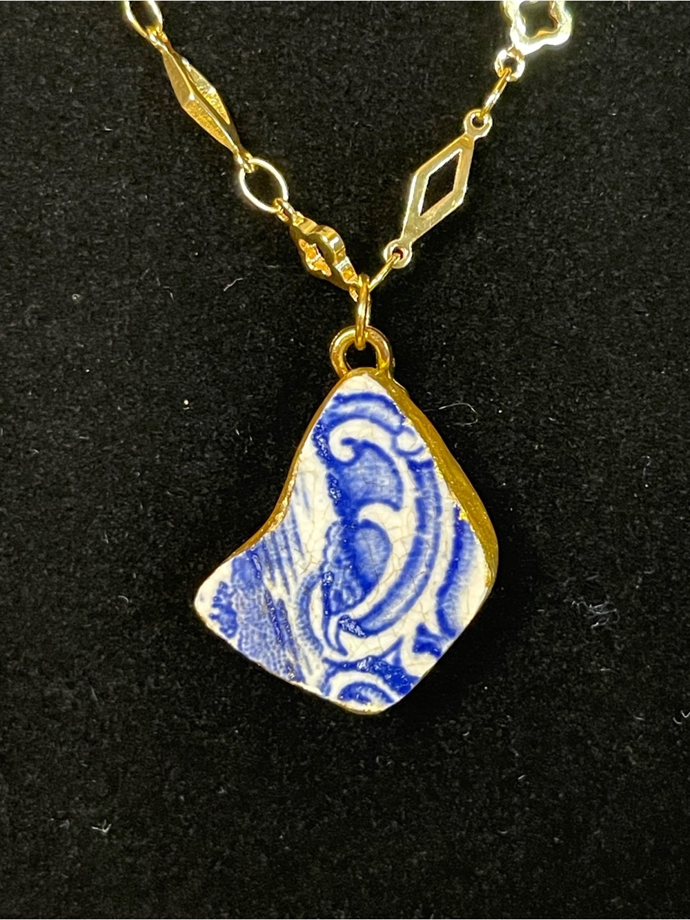 Vintage up cycled pottery necklace - Picture 2 of 3